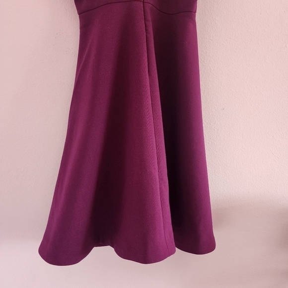Likely Kensington Halter Cocktail Dress in Plum Size 4 - Picture 10 of 12